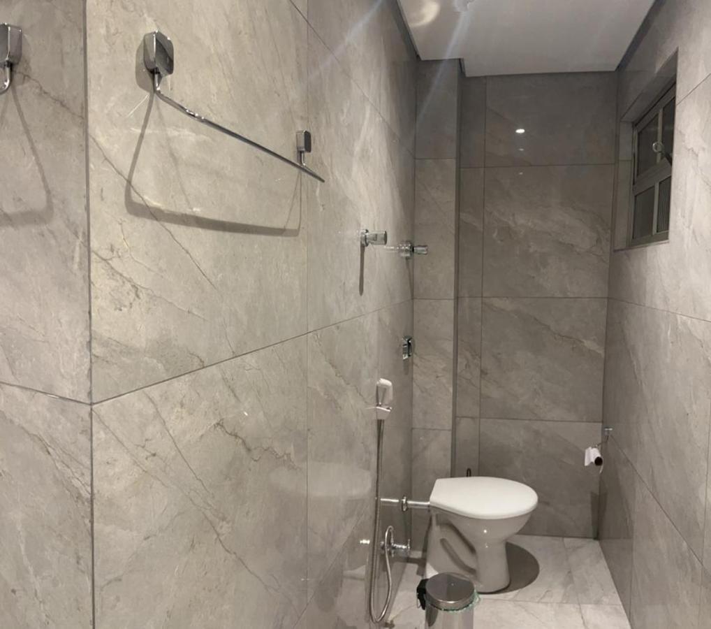 Apartamento para pessoas de família ou a negócio, Ap Lindo aconchegante no Brás próximo igreja Mundial,mercado municipal, 25 de março, templo Salomão, metro Dom Pedro ll, bancos, mercado e etc San Paolo Esterno foto