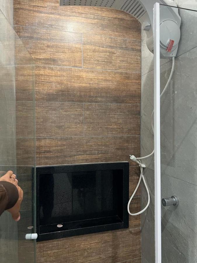 Apartamento para pessoas de família ou a negócio, Ap Lindo aconchegante no Brás próximo igreja Mundial,mercado municipal, 25 de março, templo Salomão, metro Dom Pedro ll, bancos, mercado e etc San Paolo Esterno foto