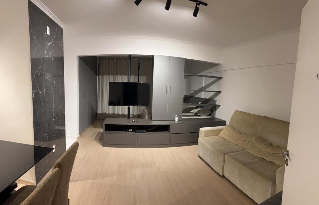 Apartamento para pessoas de família ou a negócio, Ap Lindo aconchegante no Brás próximo igreja Mundial,mercado municipal, 25 de março, templo Salomão, metro Dom Pedro ll, bancos, mercado e etc San Paolo Esterno foto